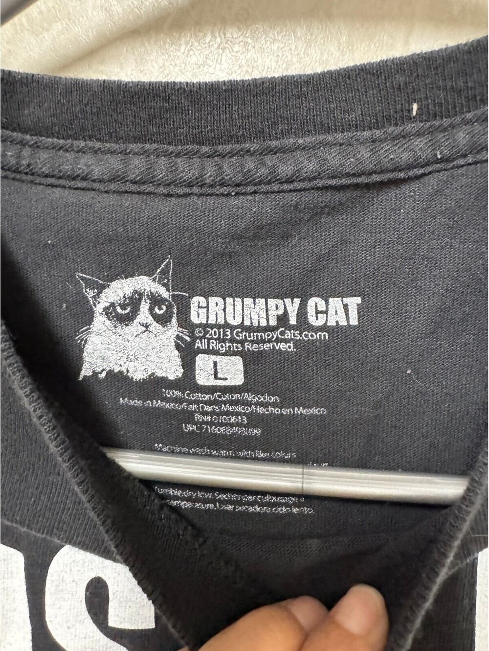 Grumpy Cat "This Is My Happy Face" Vintage Meme Graphic T-Shirt - Picture 2 of 2